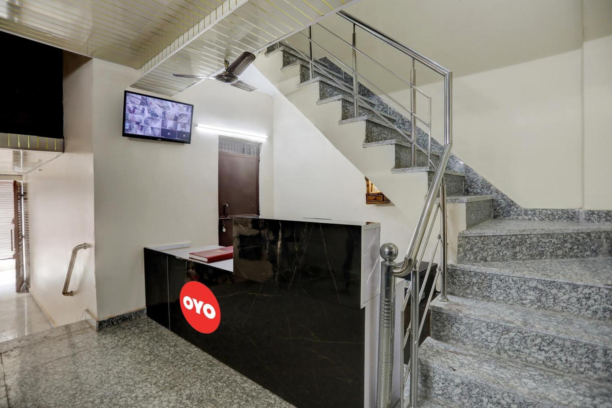 Hotel O Diamond Inn Нью-Делі Екстер'єр фото